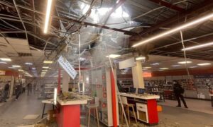 У Нікополі побито супермаркет і 5 багатоквартирних будинків, під обстрілами були також район і місто Дніпро (фото)