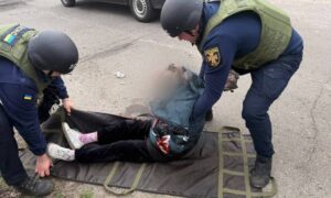 У Нікополі важко поранено 16-річну доньку журналіста – потрібна допомога