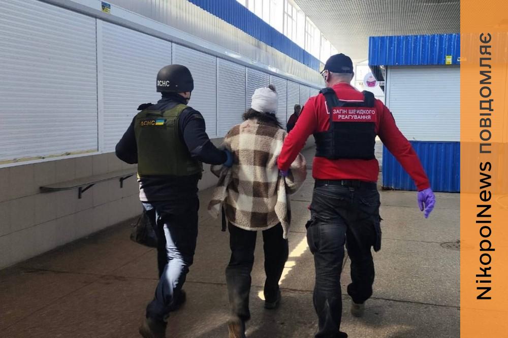 Знову удар по ринку у Нікополі і по автобусу в районі – є поранені, у Дніпровському районі зросла кількість постраждалих, ворог атакував також Синельниківщину