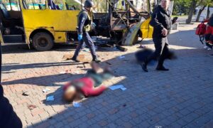 Кількість загиблих через удар по маршрутці у Нікополі зросла: у якому стані постраждалі