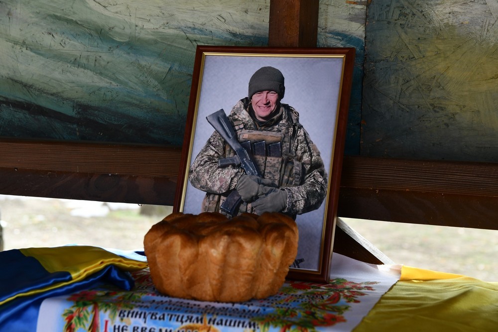 Вбиті росією мешканці Нікопольщини: Захисник з Нікополя Олександр Кірієнко сьогодні відзначав би 51-річчя Вбиті росією мешканці Нікопольщини: Захисник з Нікополя Олександр Кірієнко сьогодні відзначав би 51-річчя