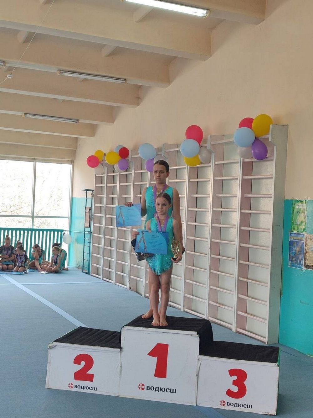 Юні акробати з Покрова здобули перемоги на чемпіонаті в Луцьку 