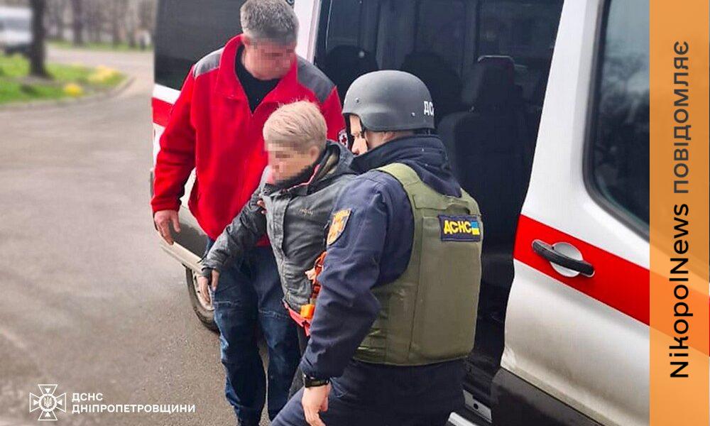 Вбитий і 12 поранених серед них дитина: ДСНС про наслідки обстрілів Нікополя, району і області 3 квітня (фото)