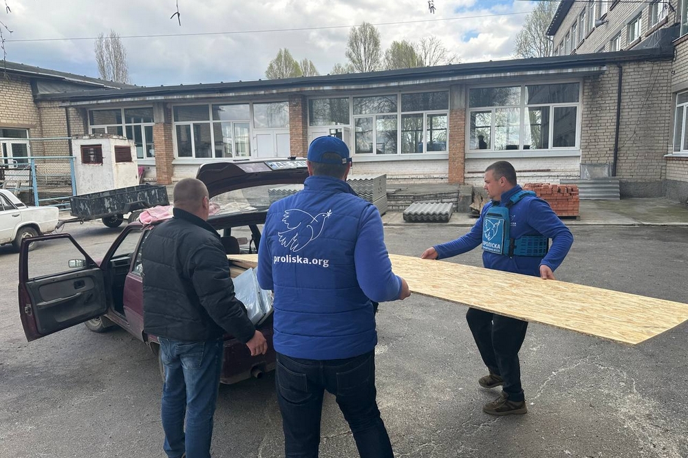 Постраждалі від обстрілів Червоногригорівки отримали допомогу