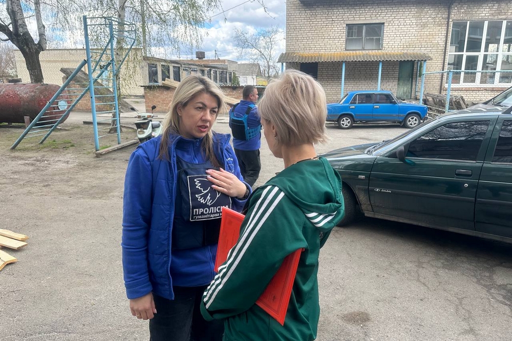 Постраждалі від обстрілів Червоногригорівки отримали допомогу