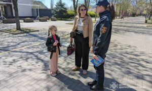 Вибухонебезпечні предмети: у Покрові мешканцям пояснили порядок дій