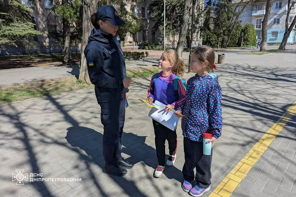 668255706 1244902247815373 6625733509338556400 n Вибухонебезпечні предмети: у Покрові мешканцям пояснили порядок дій