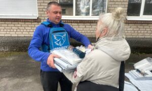 Постраждалі від обстрілів Червоногригорівки отримали допомогу