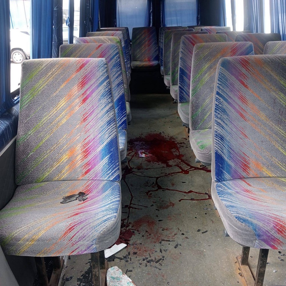 4 вбитих і 24 поранених у Нікополі і районі за день, також ворог атакував Криворіжжя і Павлоградський район (фото) 4 вбитих і 24 поранених у Нікополі і районі за день, також ворог атакував Криворіжжя і Павлоградський район (фото)