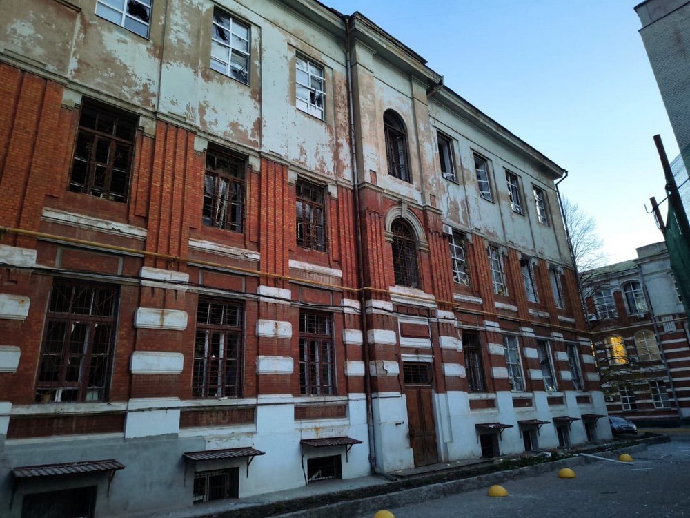 Так виглядає «Дніпровська політехніка» після нічного удару РФ: фото