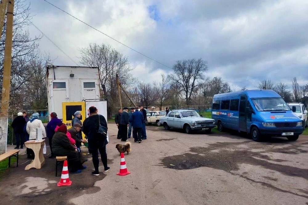 Продовжує працювати мобільна клініка на Нікопольщині: які послуги можна отримати (фото)
