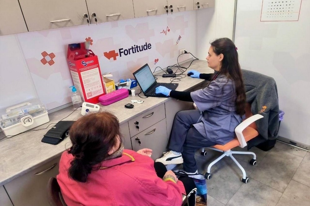 Продовжує працювати мобільна клініка на Нікопольщині: які послуги можна отримати (фото)