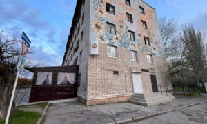 У Нікополі побито багатоповерхівки в центрі, під ударом ворога також були район і Синельниківщина (фото)