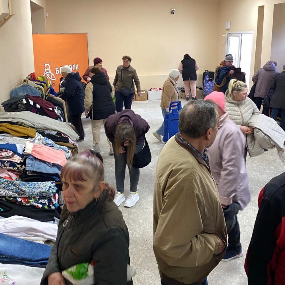 Ярмарок безкоштовного одягу у Нікополі проходить 18 квітня