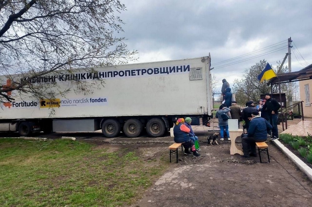 Продовжує працювати мобільна клініка на Нікопольщині: які послуги можна отримати (фото)