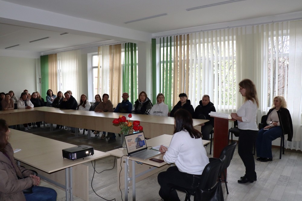 Трансформацію мережі закладів загальної середньої освіти і створення академічного ліцею обговорили у Покрові