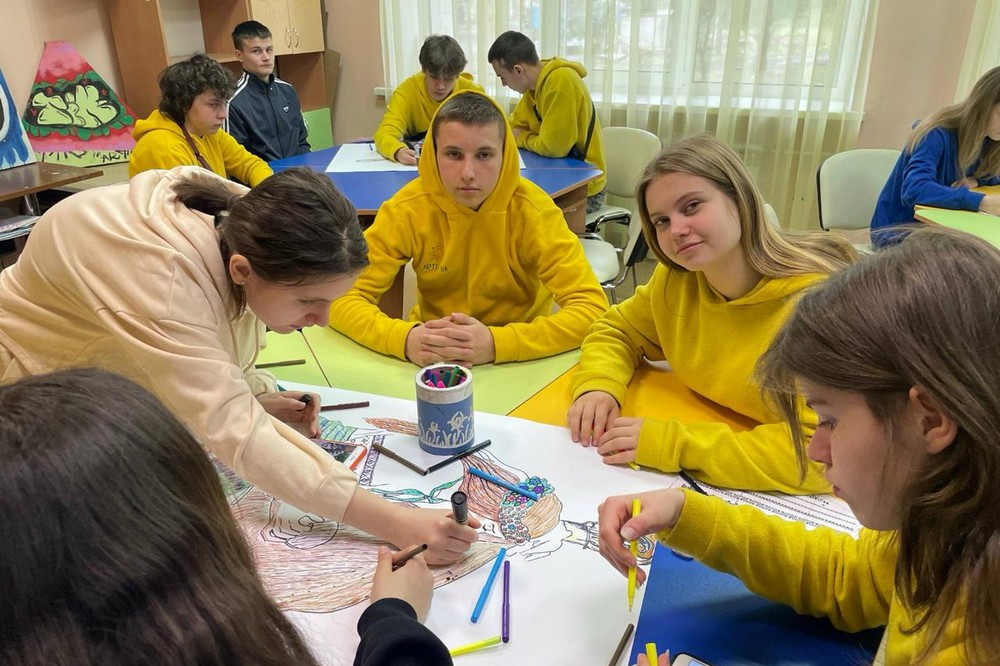 Восьмеро дітей з Нікополя безкоштовно відпочили в оздоровчих таборах «Артек» (фото)