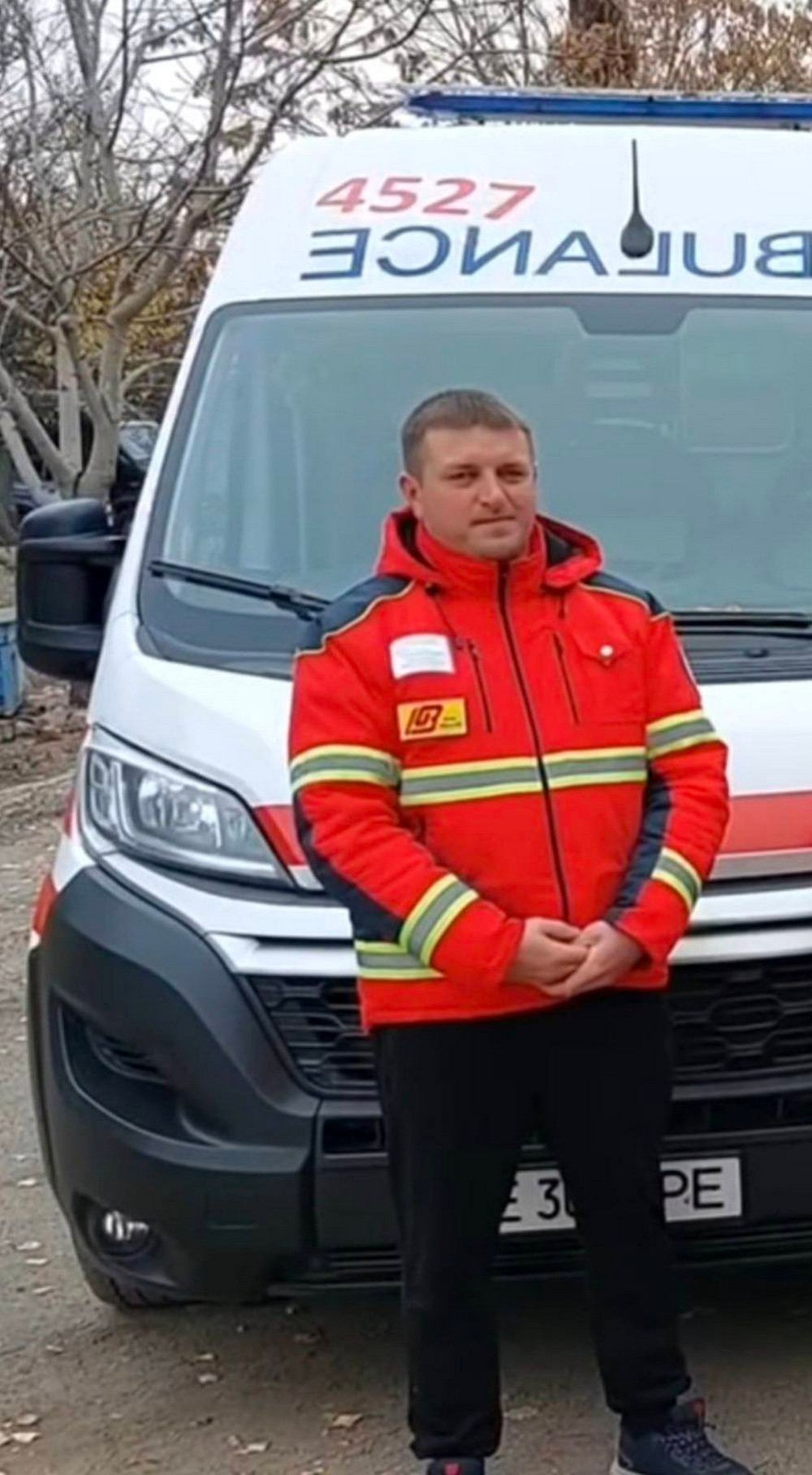 На Нікопольщині медик отримав тяжкі поранення, коли їхав на мотоциклі і потрапив під атаку дрона – його рятували колеги