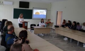 Трансформацію мережі закладів загальної середньої освіти і створення академічного ліцею обговорили у Покрові