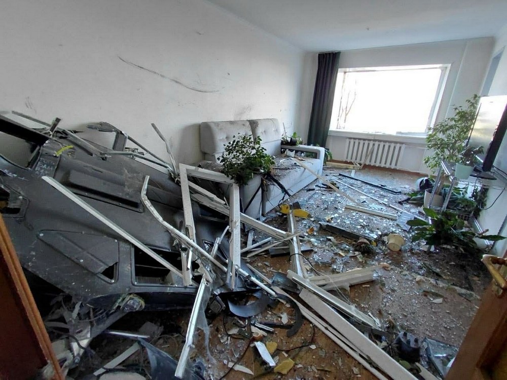 У Дніпрі «шахед» влетів у вікно квартири і не розірвався, а інший ледь не вбив заступника мера (фото)