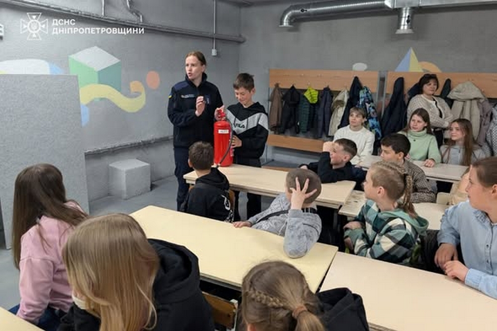 Правила безпеки та дії у надзвичайних ситуаціях: провели урок для школярів Покрова (фото) 