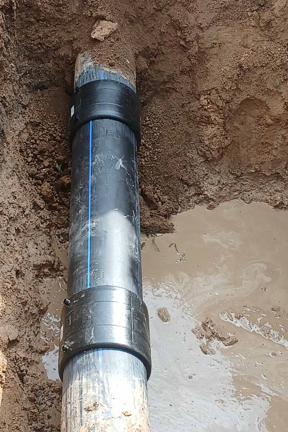 Вода без перебоїв: як UNICEF допомагає з відновленням мережі у Томаківській громаді 