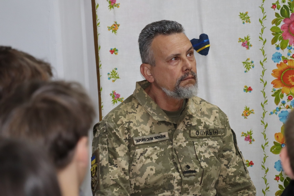 Про війну і повернення додому, про складний вибір і доленосні рішення: відверта розмова з ветераном у Покрові (фото)