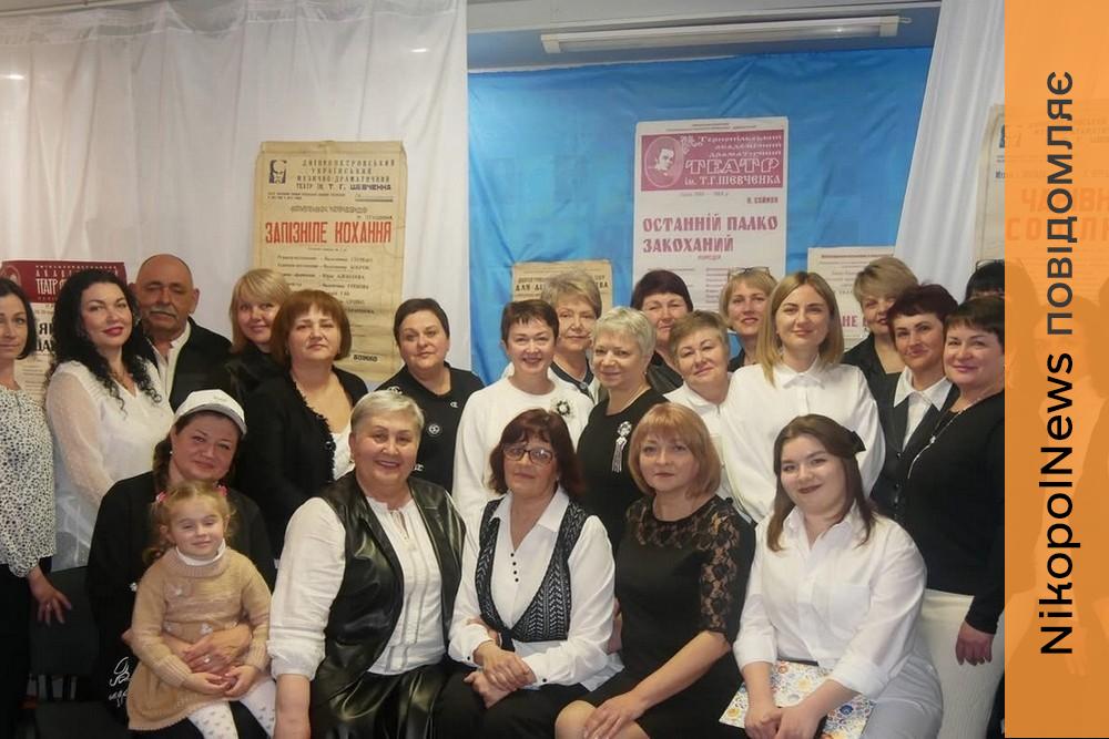 «Жіноча вітальня» у Покрові об’єднала театр, лялькарство та творчі історії 1 «Жіноча вітальня» у Покрові об’єднала театр, лялькарство та творчі історії