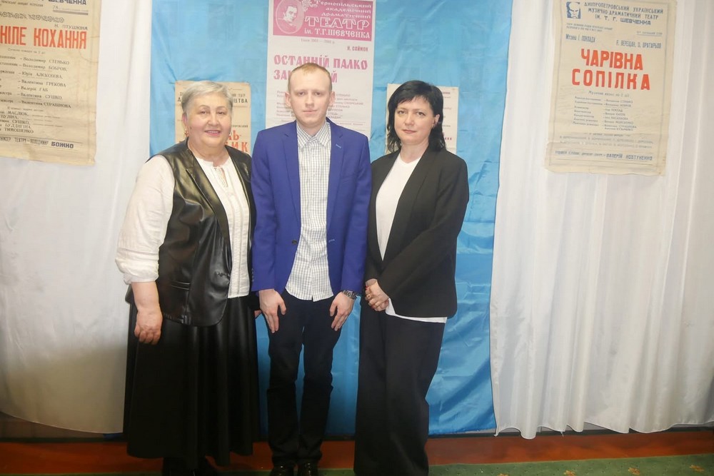 «Жіноча вітальня» у Покрові об’єднала театр, лялькарство та творчі історії