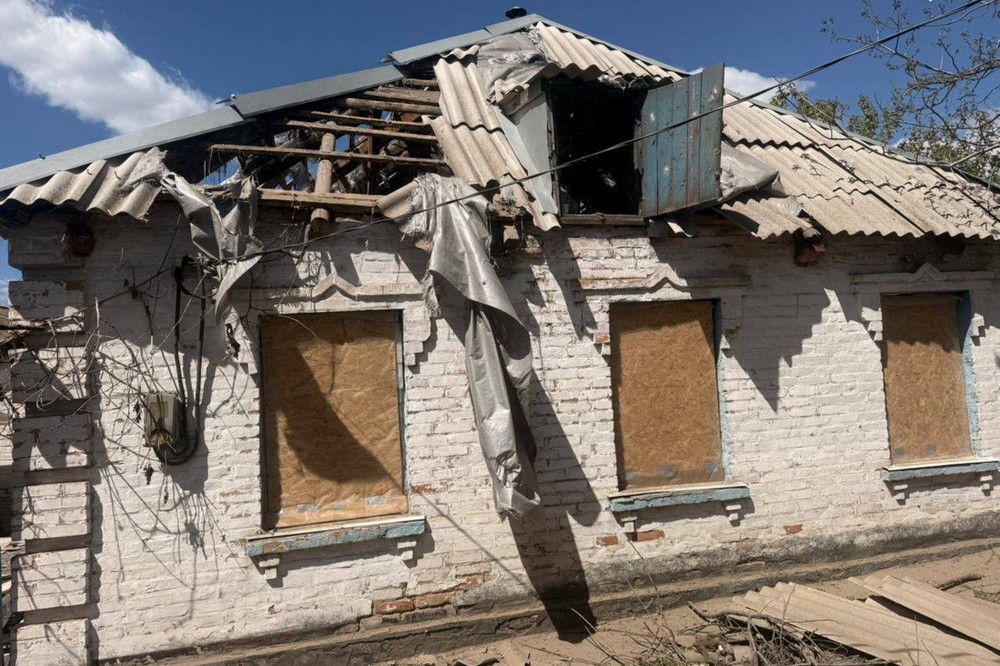 На Нікопольщині 6 постраждалих, серед них двоє дітей,  ворог атакував Дніпро і КАБом Синельниківщину