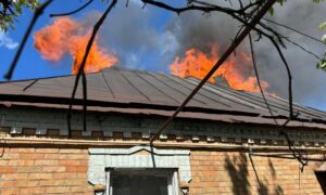 На Нікопольщині 6 постраждалих, серед них двоє дітей,  ворог атакував Дніпро і КАБом Синельниківщину 4