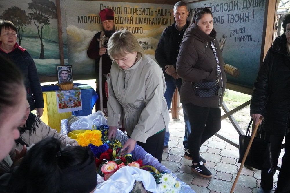 Нікополь провів