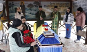 Нікополь сьогодні провів в останню путь Захисника (фото) 7