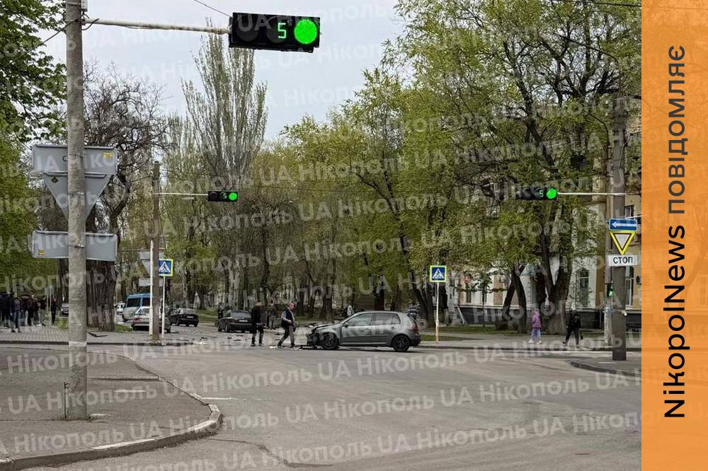 У центрі Нікополя сьогодні сталася ДТП – соцмережі 1 Нікополя
