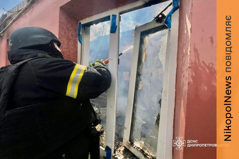 Двоє загиблих, одна поранена і руйнування: про наслідки обстрілів Нікополя та області 2 квітня, розповіли у ДСНС (фото) 1 Нікополя 3