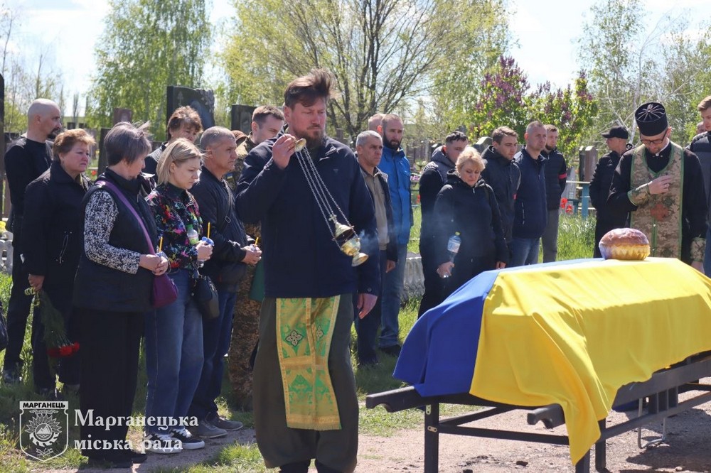 Нікопольщина сьогодні провела в останню путь полеглого Захисника 2