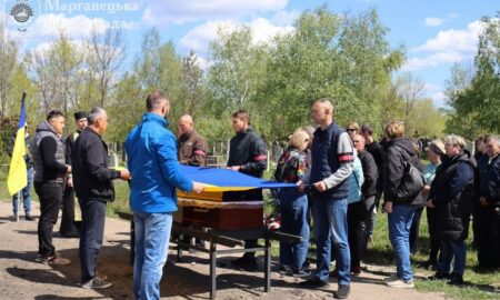 Нікопольщина сьогодні провела в останню путь полеглого Захисника 5