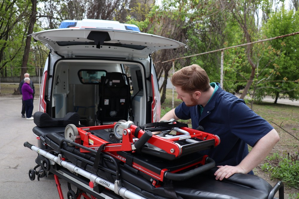 Центральна лікарня Покрова 4