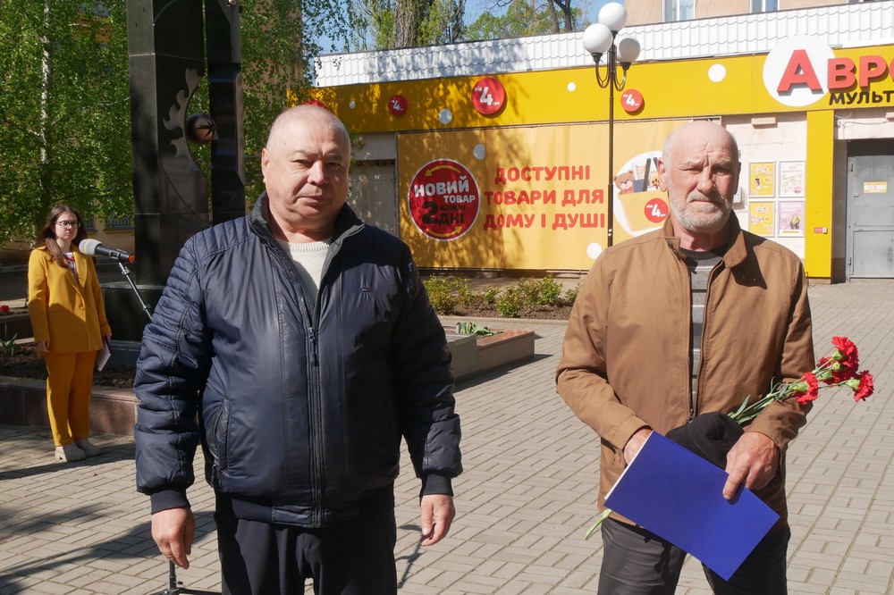  У Покрові сьогодні вшанували  героїв ліквідаторів аварії на ЧАЕС (фото) 10