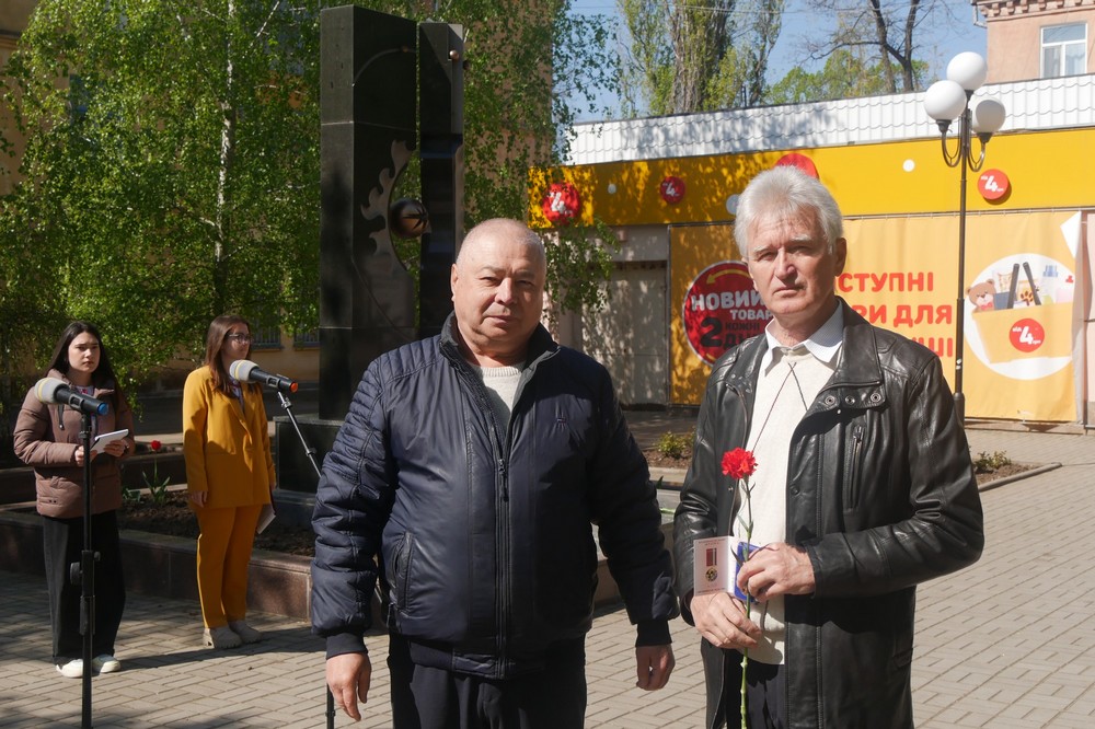  У Покрові сьогодні вшанували  героїв ліквідаторів аварії на ЧАЕС (фото) 11