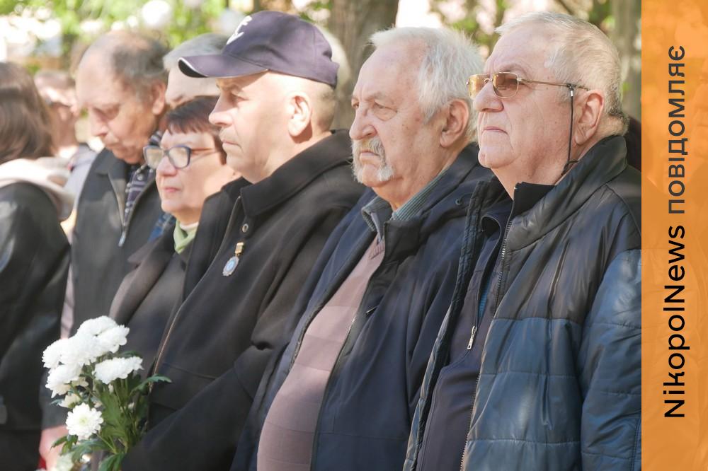  У Покрові сьогодні вшанували  героїв ліквідаторів аварії на ЧАЕС (фото) 15