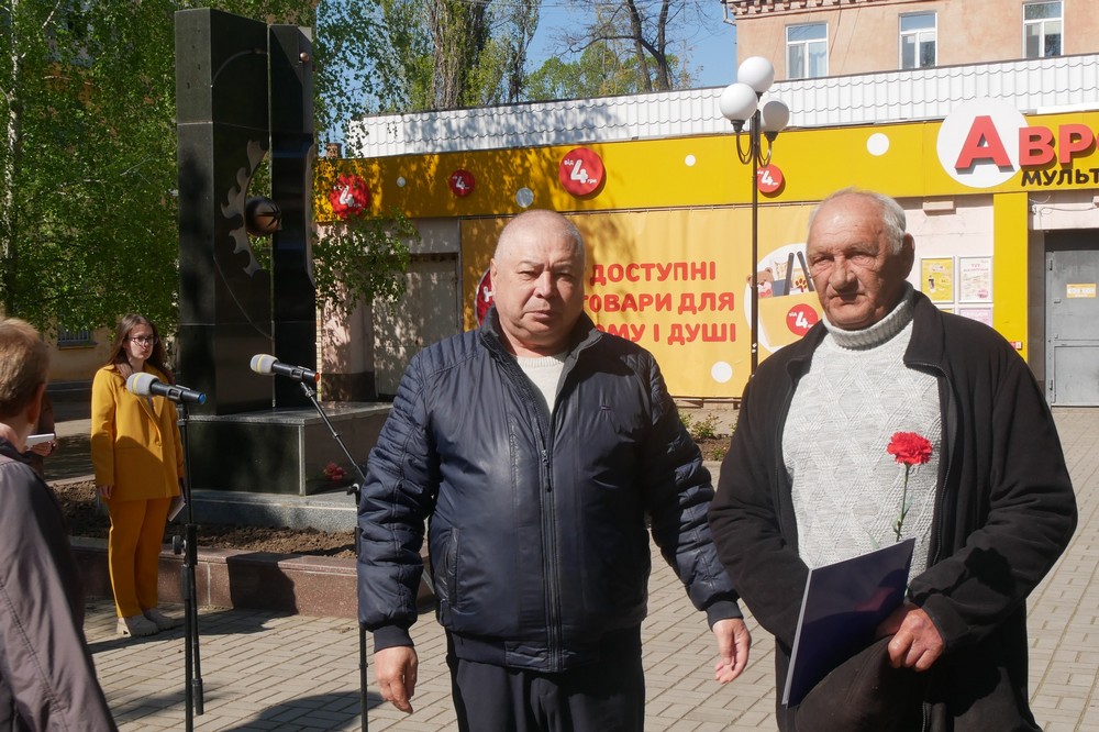  У Покрові сьогодні вшанували  героїв ліквідаторів аварії на ЧАЕС (фото) 17