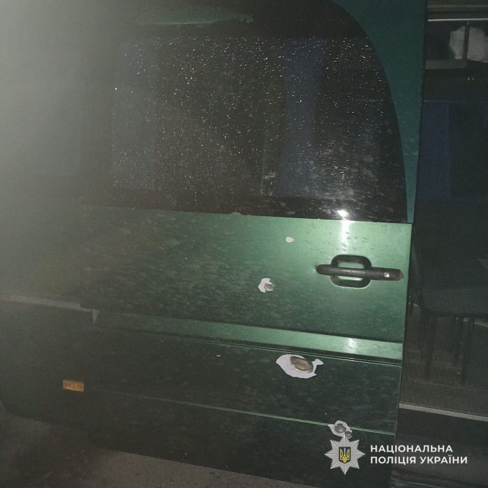 Ворог скерував FPV дрон в автобус на Нікопольщині 4