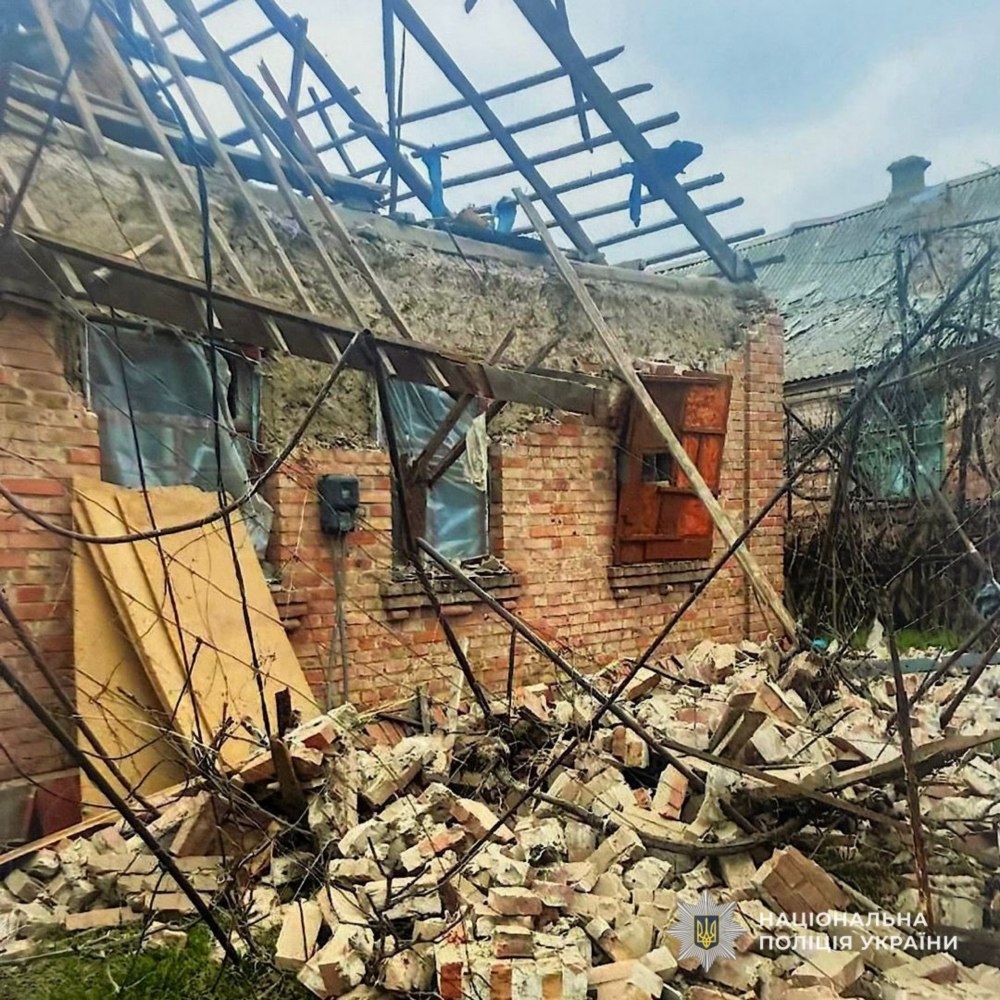 Ворог скерував FPV дрон в автобус на Нікопольщині 7