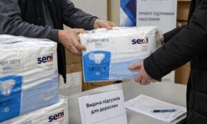 Видачу підгузок у Мирівській громаді 2