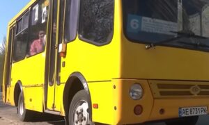 «Страшно їздити і страшно вийти навіть у двір»: новий репортаж з Нікополя на ICTV (відео)