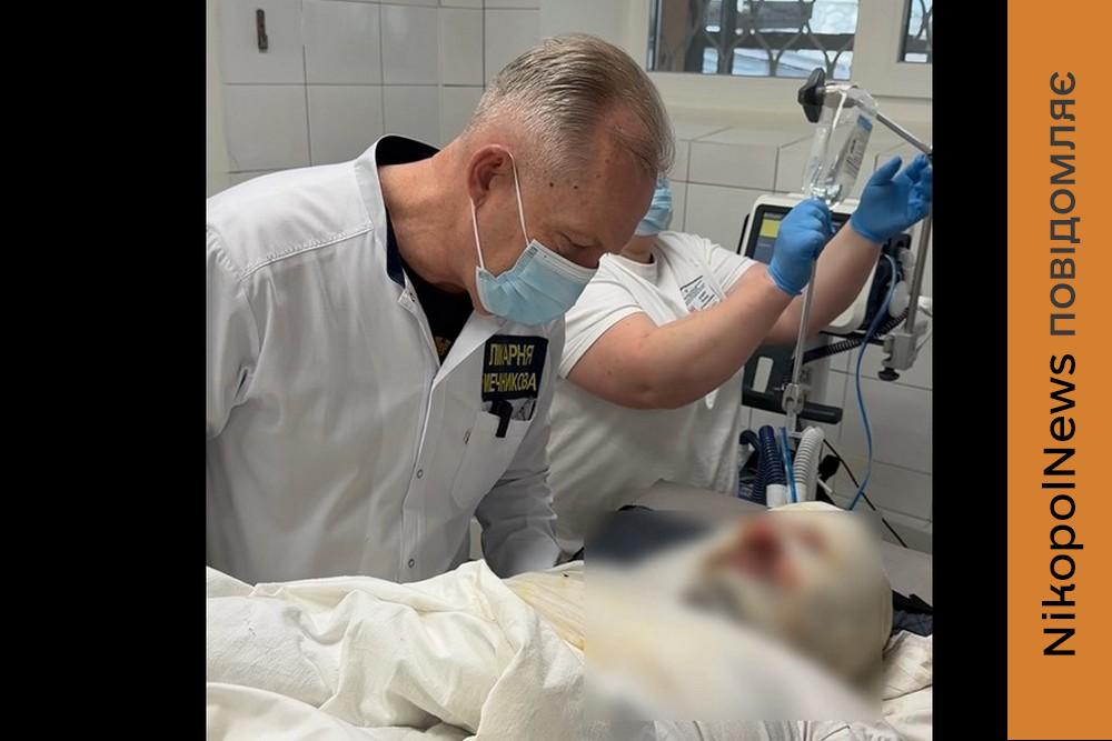 Горіли разом в бойовій машині: у Дніпрі рятують двох важко поранених бійців (відео)