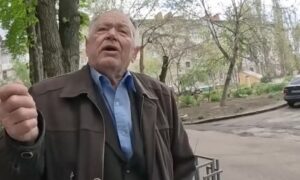 «Потрібна дзеркальна відповідь!»: пенсіонер, який пережив Другу Світову, у новому сюжеті про Нікополь (відео)