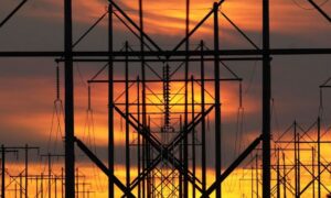 Підвищення ціни на електроенергію з 1 травня для бізнесу: як це вплине на Покров, Марганець, Кривий Ріг та інші громади області – розмірковує Микола Лукашук