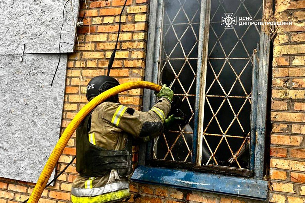 наслідки обстрілів Нікополя та області 5